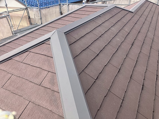 羽島市でスレート屋根の点検、部分補修は必要なものの塗装工事で対応可能